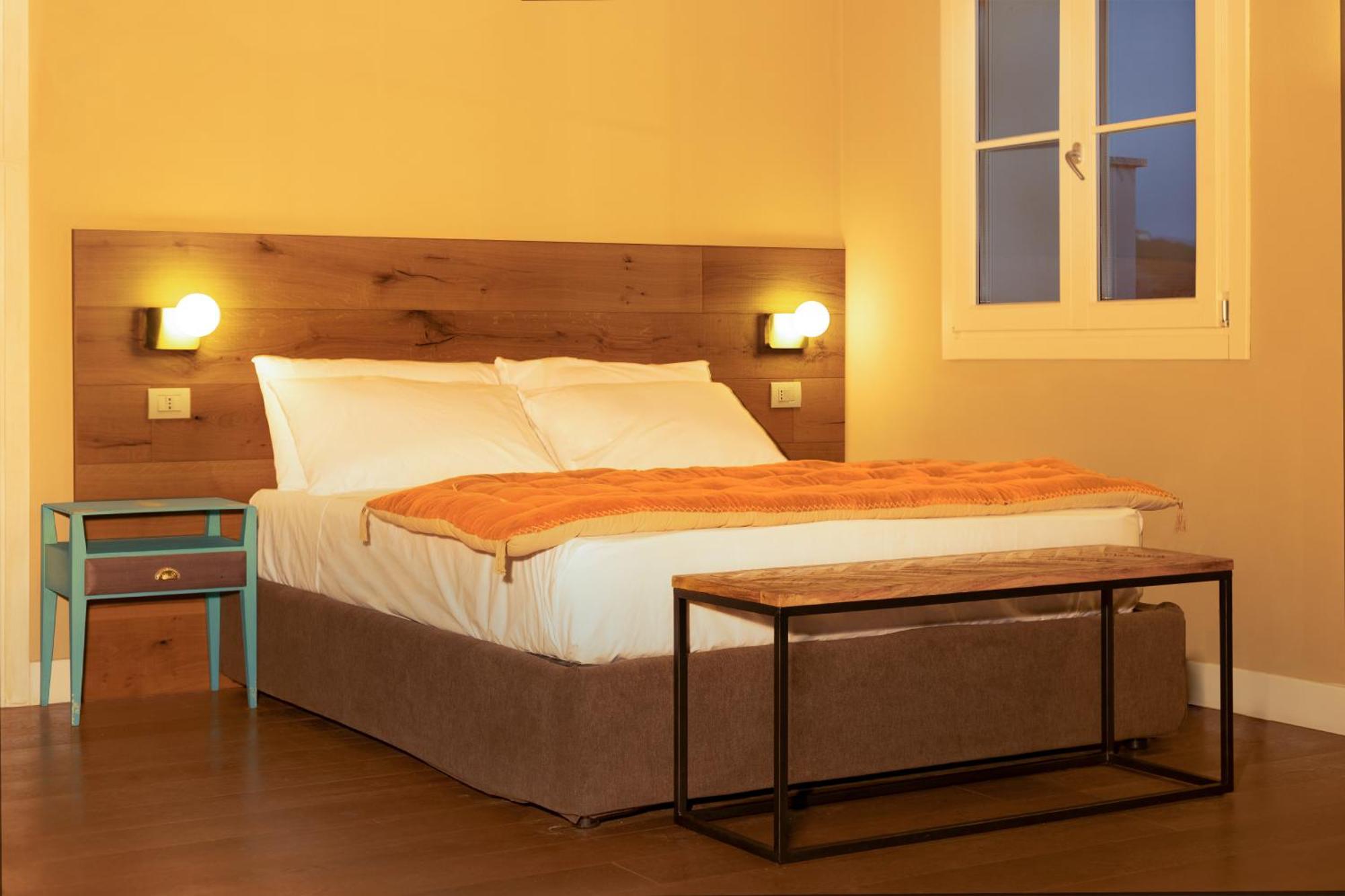 Luce Boutique Hotel Fortunago Luaran gambar