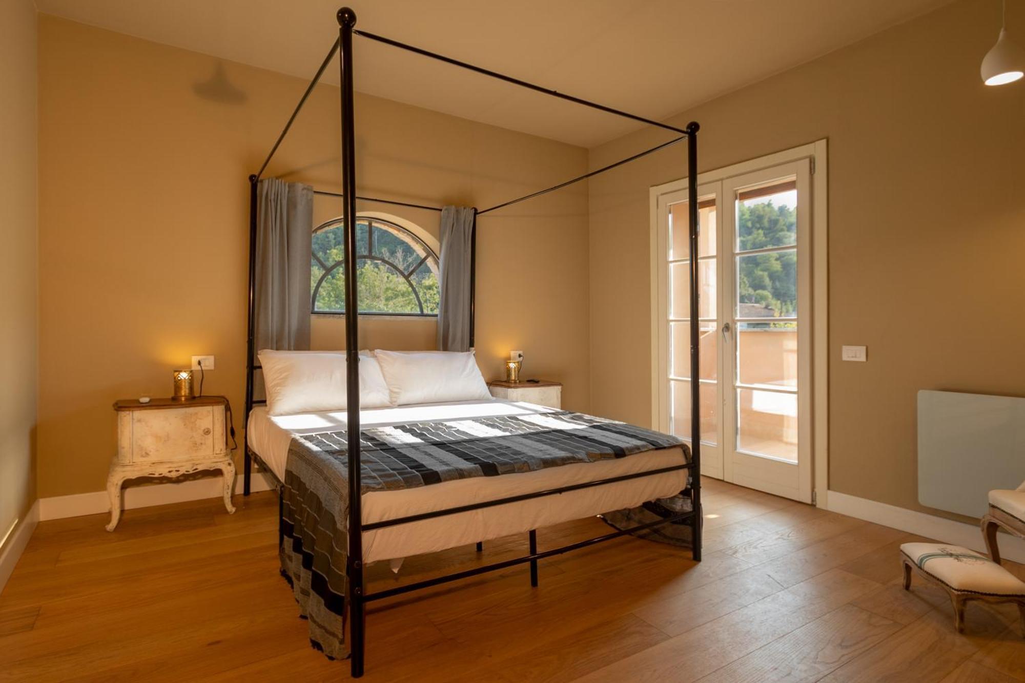 Luce Boutique Hotel Fortunago Luaran gambar