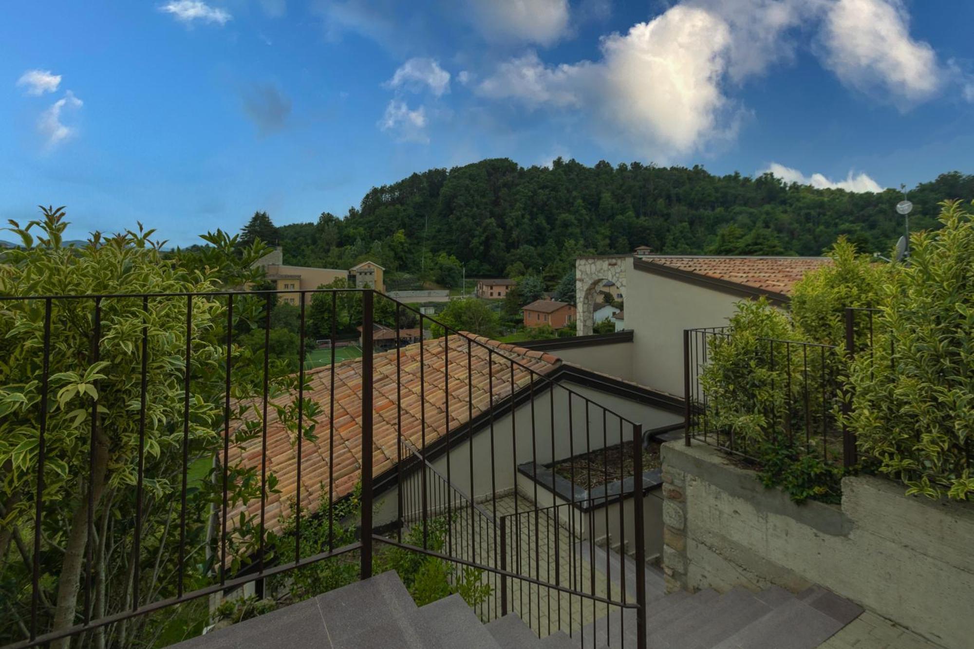 Luce Boutique Hotel Fortunago Luaran gambar